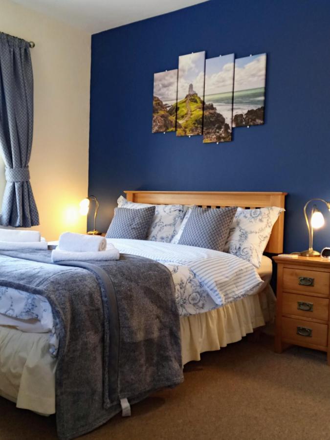 โอ๊คฟิลด์ เฮาส์ เบด แอนด์ เบรกฟาสต์ Bed & Breakfast เบเทส-อี-คอย ภายนอก รูปภาพ