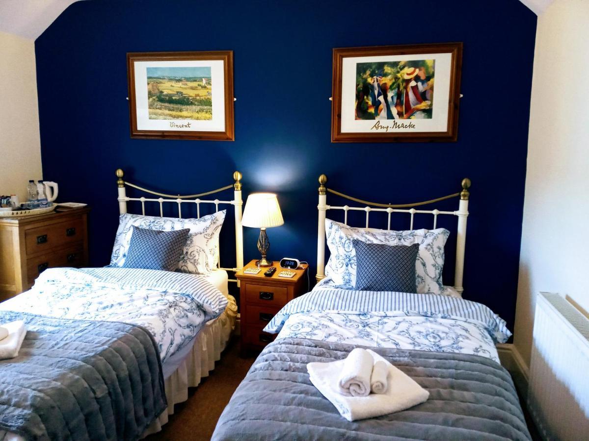 โอ๊คฟิลด์ เฮาส์ เบด แอนด์ เบรกฟาสต์ Bed & Breakfast เบเทส-อี-คอย ภายนอก รูปภาพ